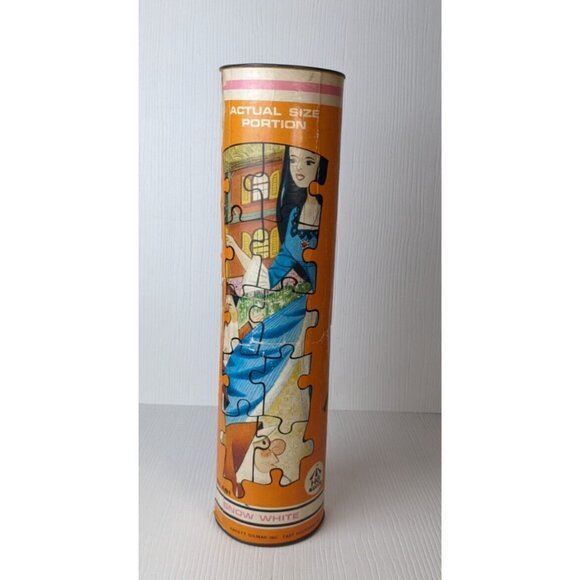 Vintage HG Toys Snow White Round 75 Piece Jigsaw Puzzle in Can 12” - Picture 6 of 16